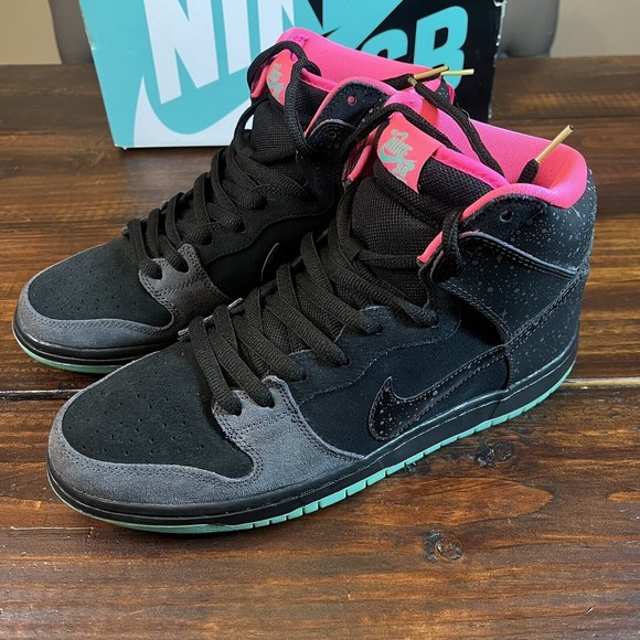 Nike SB Dunk High Premier Northern Lights Shoes - Picture 3 of 10